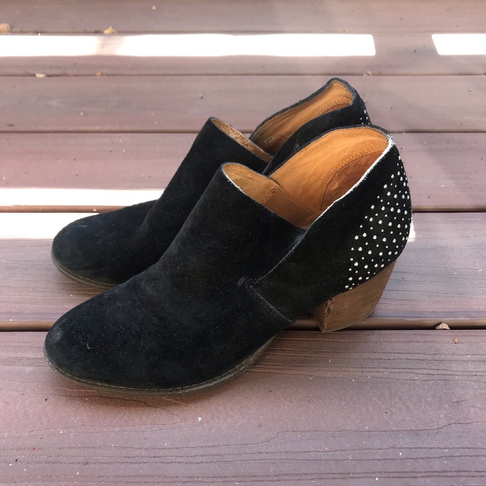 Naya Valerie Ankle Booties w/ Studs